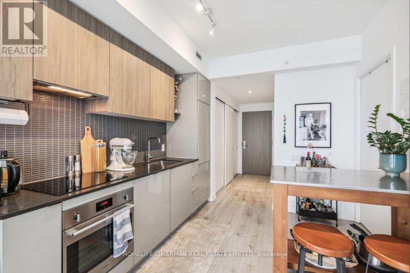 3608 - 161 Roehampton Avenue, Toronto, Ontario  M4P 0C8 - Photo 10 - C13618808