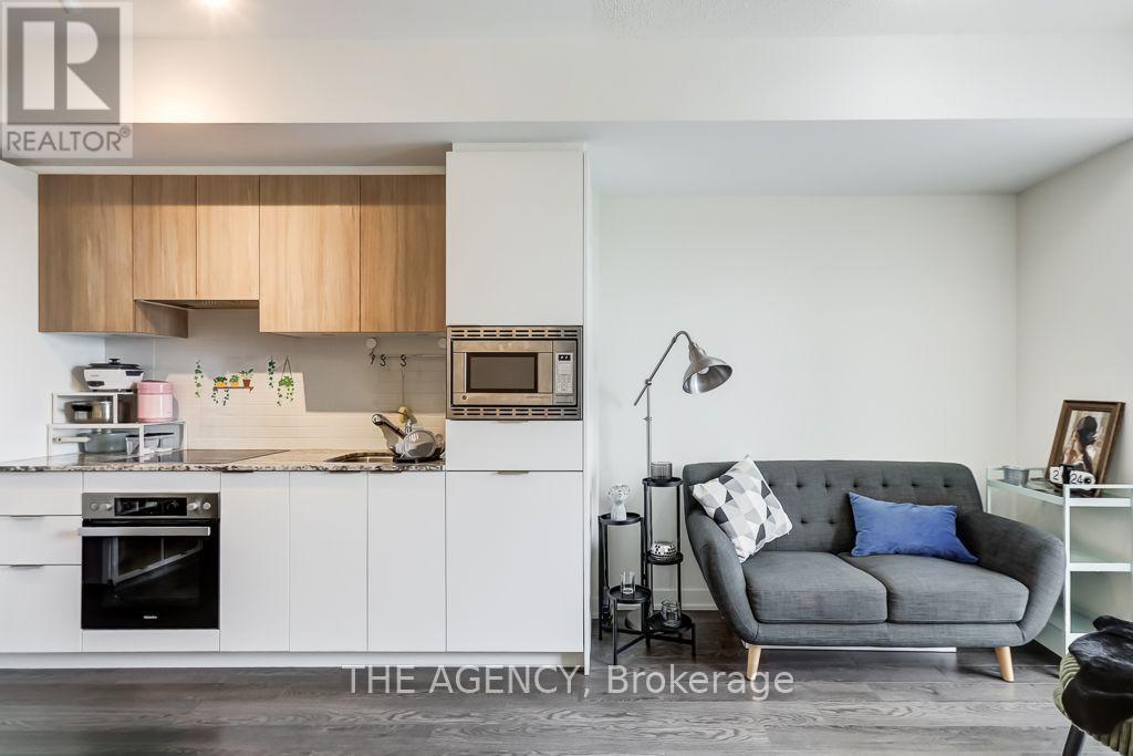 20 O'neill Rd 734 Road, Toronto, Ontario  M3C 0R2 - Photo 7 - C13618822
