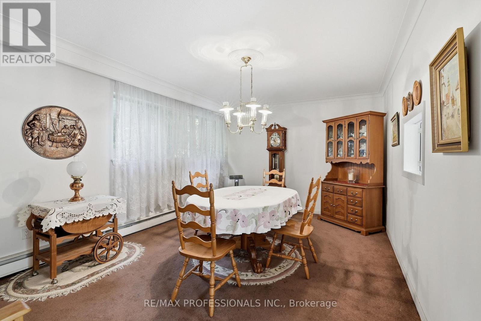 189 Edenbridge Drive, Toronto, Ontario  M9A 3G7 - Photo 8 - W13618726