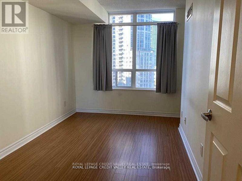 1204 - 3880 Duke Of York Boulevard, Mississauga, Ontario  L5B 4M7 - Photo 3 - W13618796