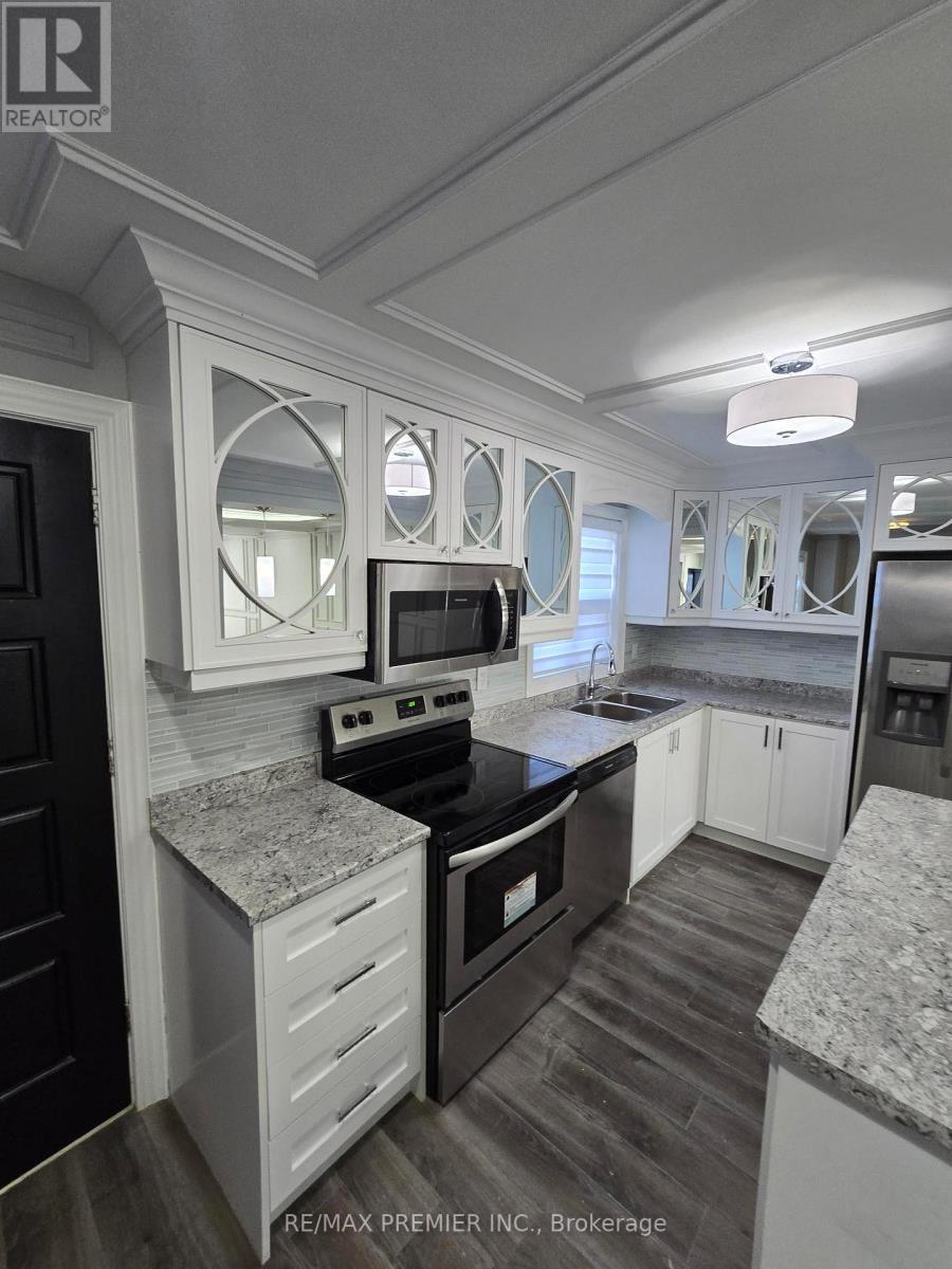 Main - 21 Elnathan Crescent, Toronto, Ontario  M9L 2G2 - Photo 9 - W13618814