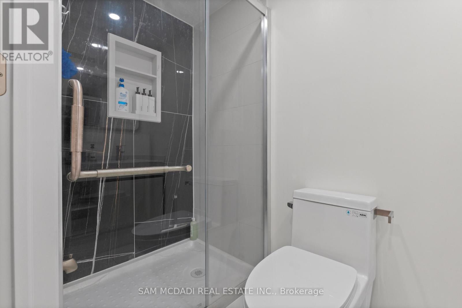 886 Fowles Court, Milton, Ontario  L9T 0Z8 - Photo 6 - W13618830