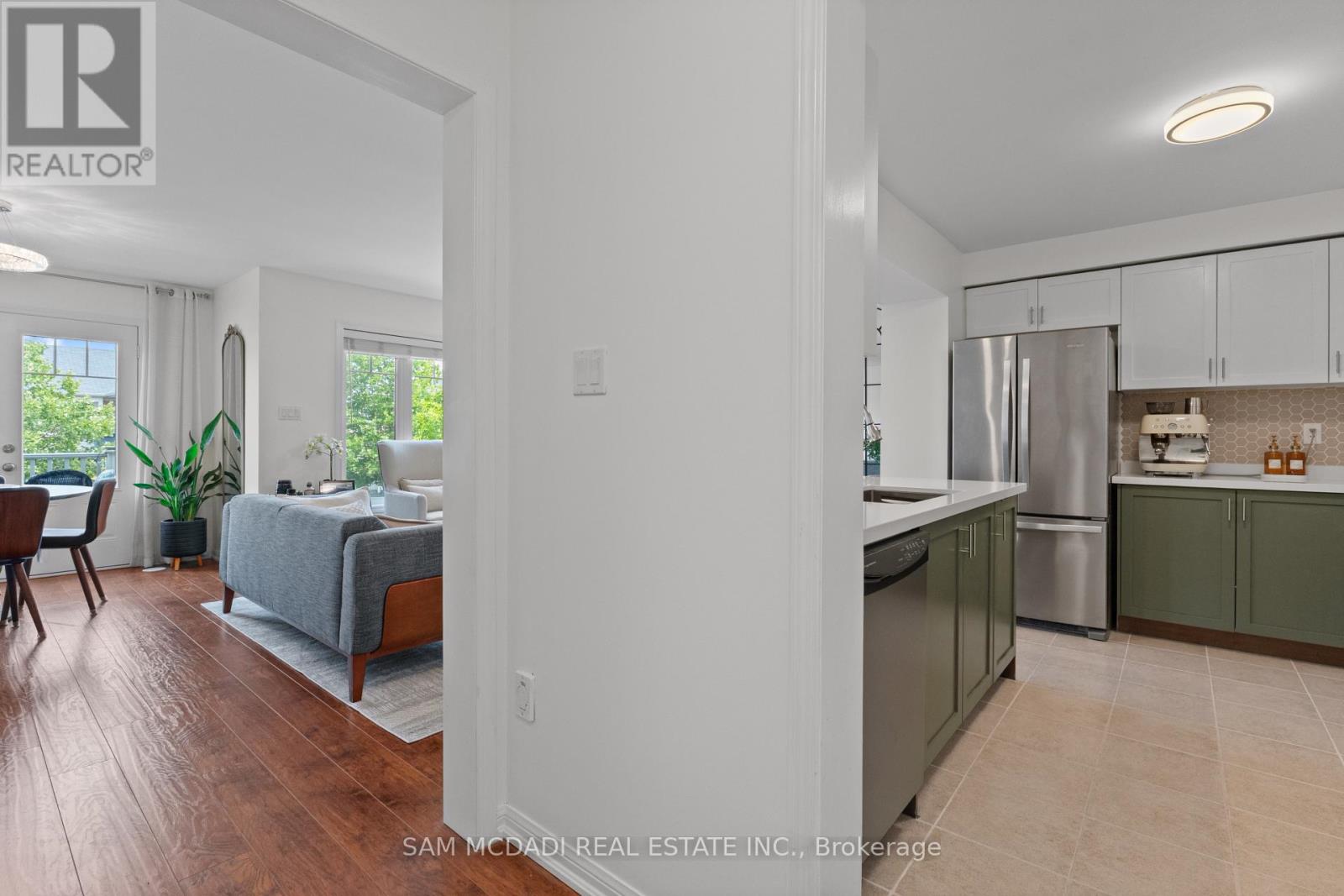 886 Fowles Court, Milton, Ontario  L9T 0Z8 - Photo 8 - W13618830