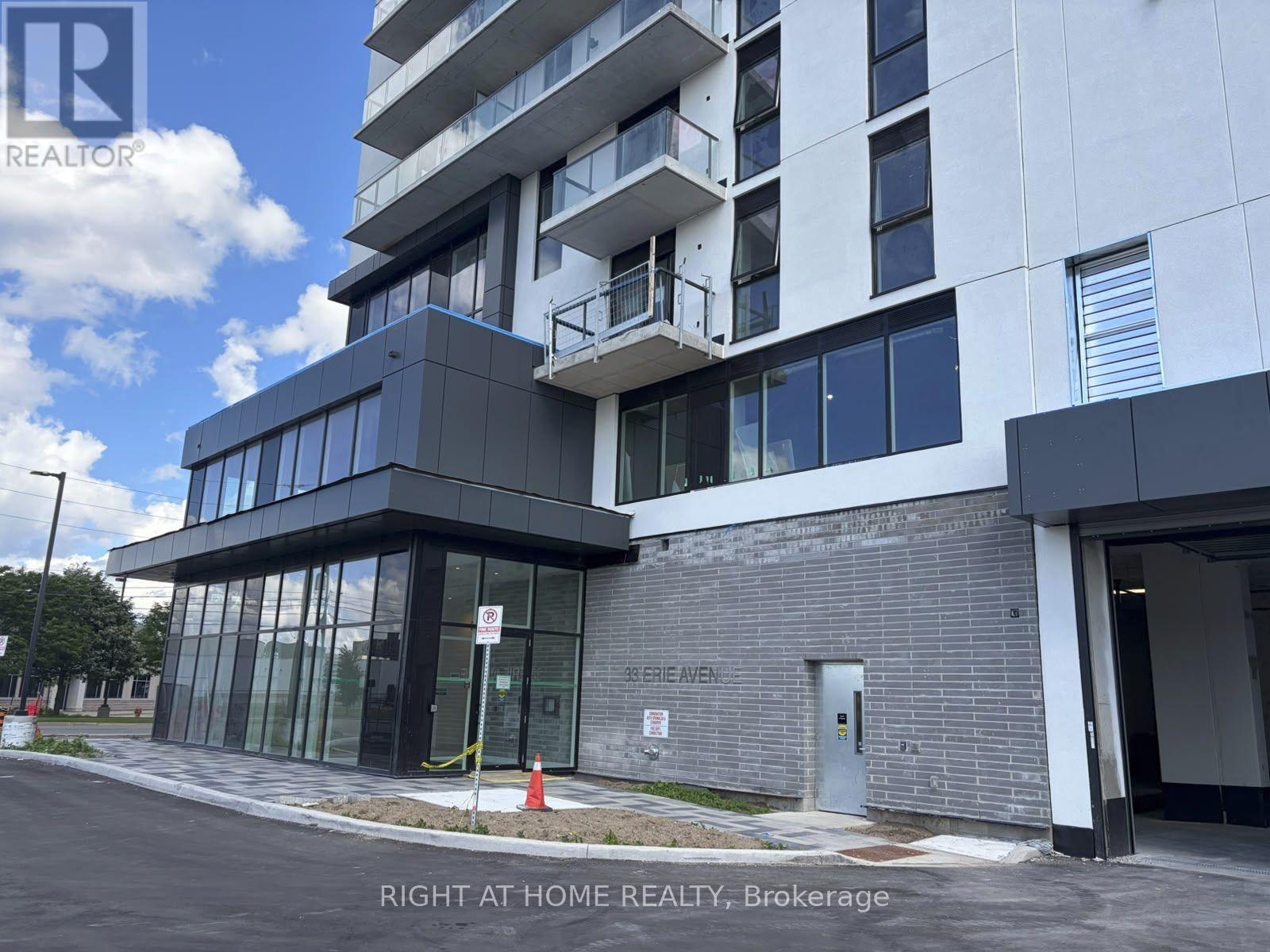 1402 - 33 ERIE AVENUE, Brantford