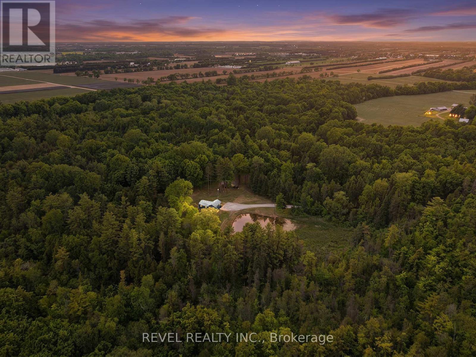 1521 Windham Road 19, Norfolk, Ontario  N0E 1H0 - Photo 1 - X13618692