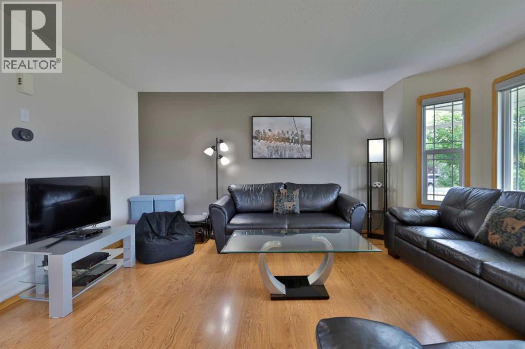 4513 73a Street, Camrose, Alberta  T4V 1X9 - Photo 4 - A2327345