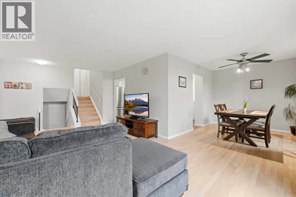 32 Beddington Rise NE, Calgary, Alberta  T3K 1N2 - Photo 4 - A2324226