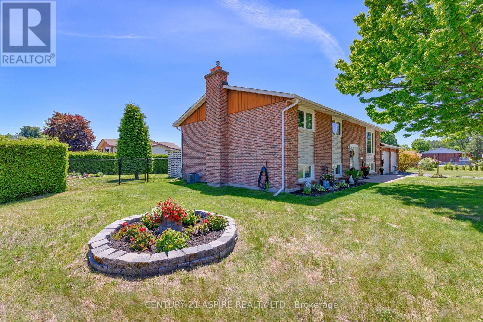 2 Doris Street, Petawawa, Ontario  K8A 7V1 - Photo 40 - X13249372