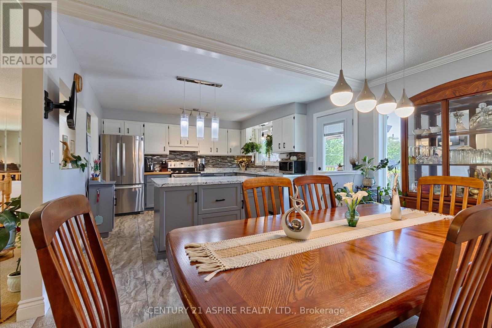 2 Doris Street, Petawawa, Ontario  K8A 7V1 - Photo 8 - X13249372
