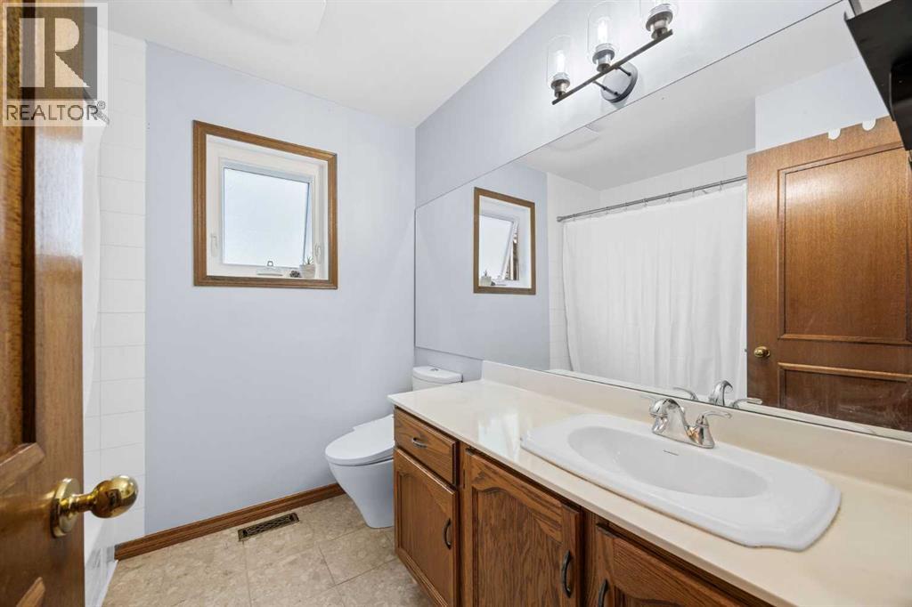 989 Macewan Valley Road, Calgary, Alberta  T3K 3R2 - Photo 30 - A2325850