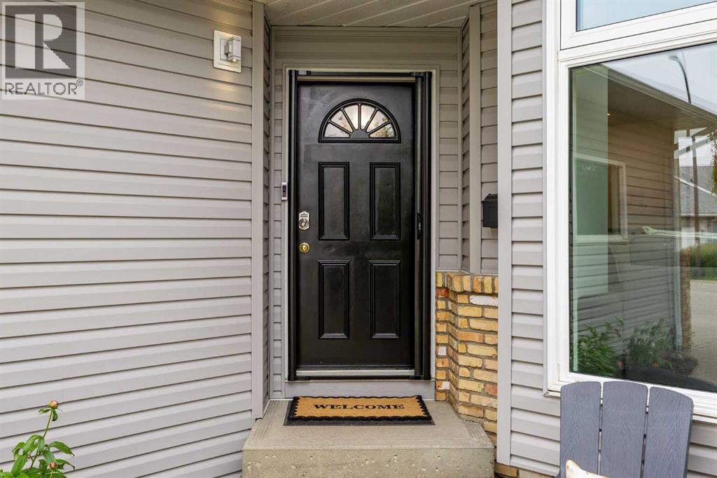 989 Macewan Valley Road, Calgary, Alberta  T3K 3R2 - Photo 4 - A2325850