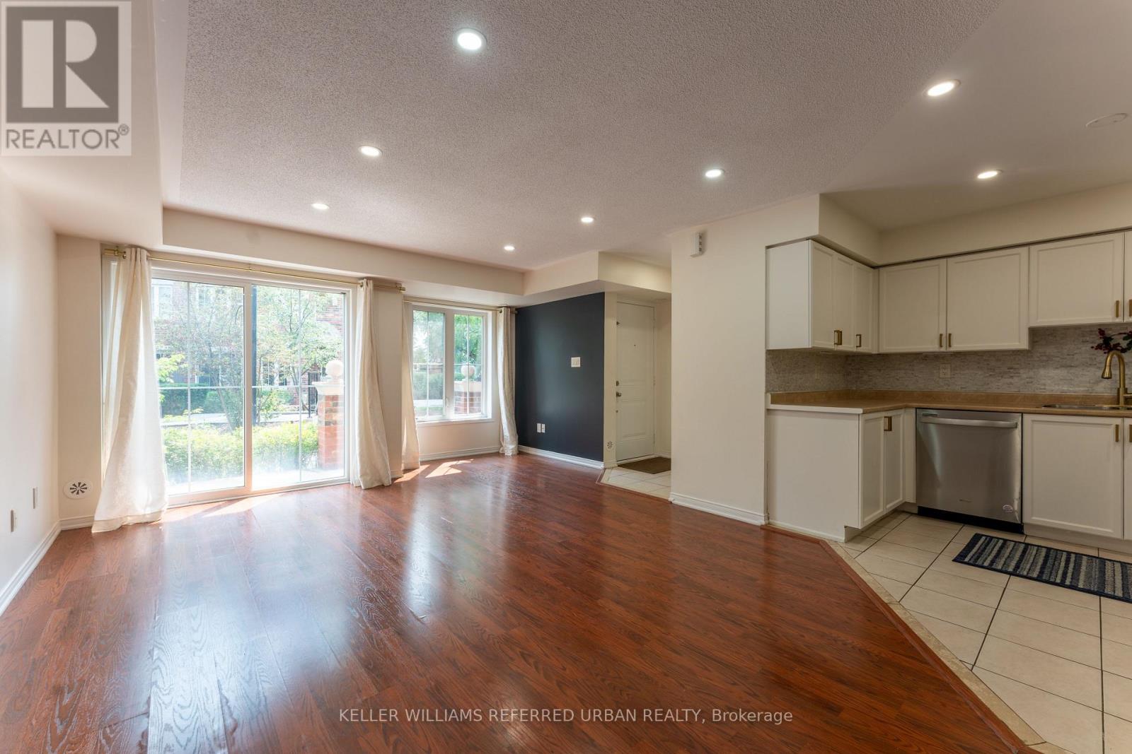 27 - 19 Hays Boulevard, Oakville, Ontario  L6H 0H8 - Photo 2 - W13618844