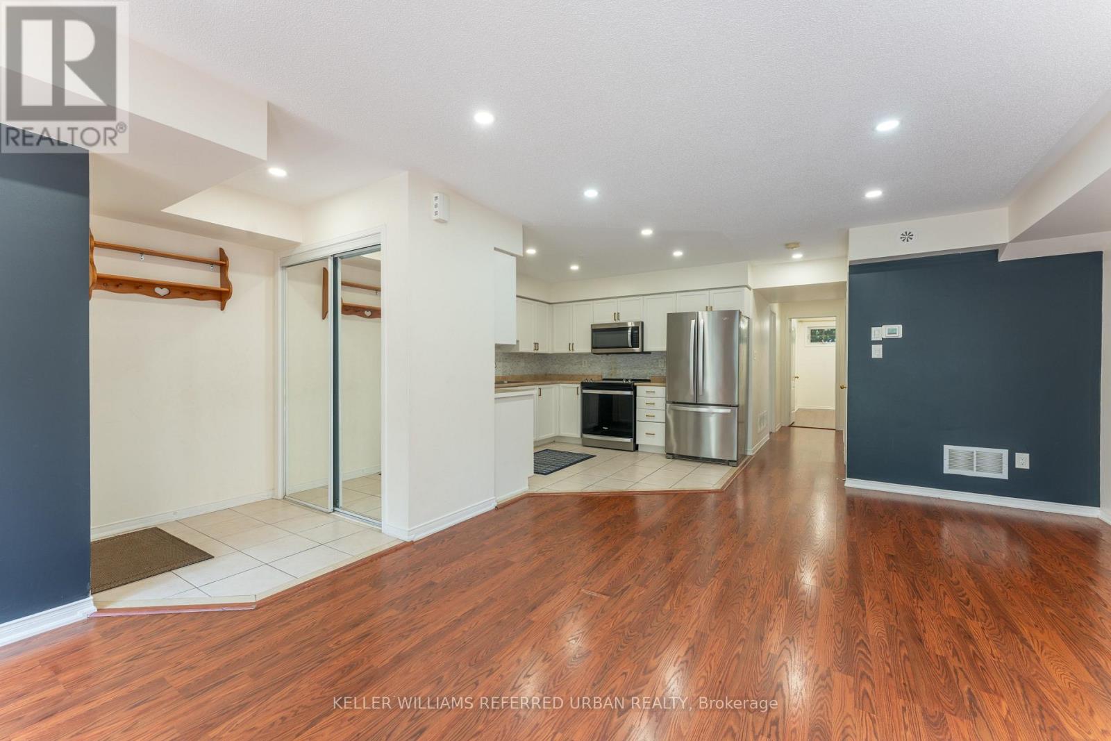 27 - 19 Hays Boulevard, Oakville, Ontario  L6H 0H8 - Photo 3 - W13618844