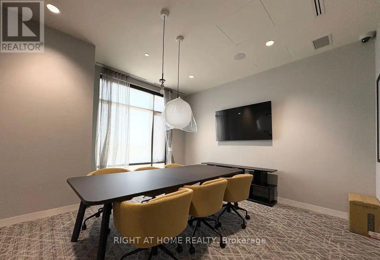 1410 - 2495 Eglinton Avenue W, Mississauga, Ontario  L5W 2T2 - Photo 17 - W13618866