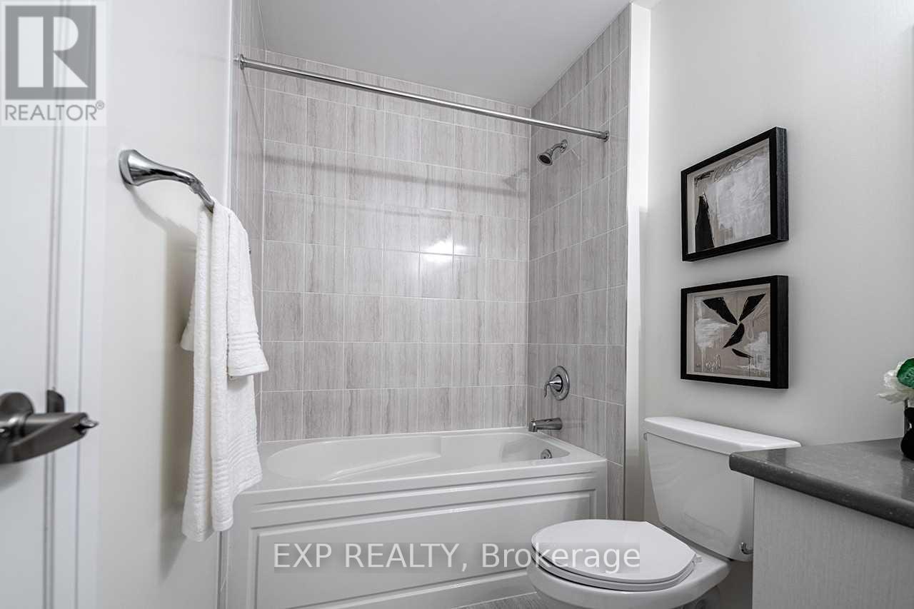422 - 128 Grovewood Common Street, Oakville, Ontario  L6H 0X4 - Photo 11 - W13618876