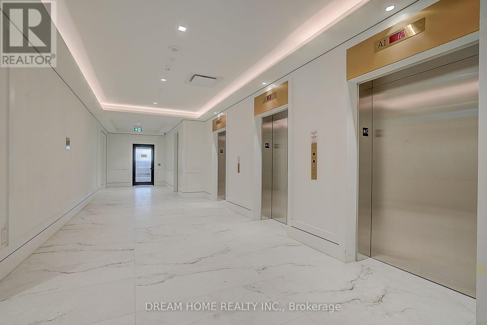 910 - 4010 Eglinton Avenue W, Toronto, Ontario  M9A 0G5 - Photo 4 - W13618880