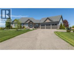 6 MACNEIL Court, Brantford, Ontario