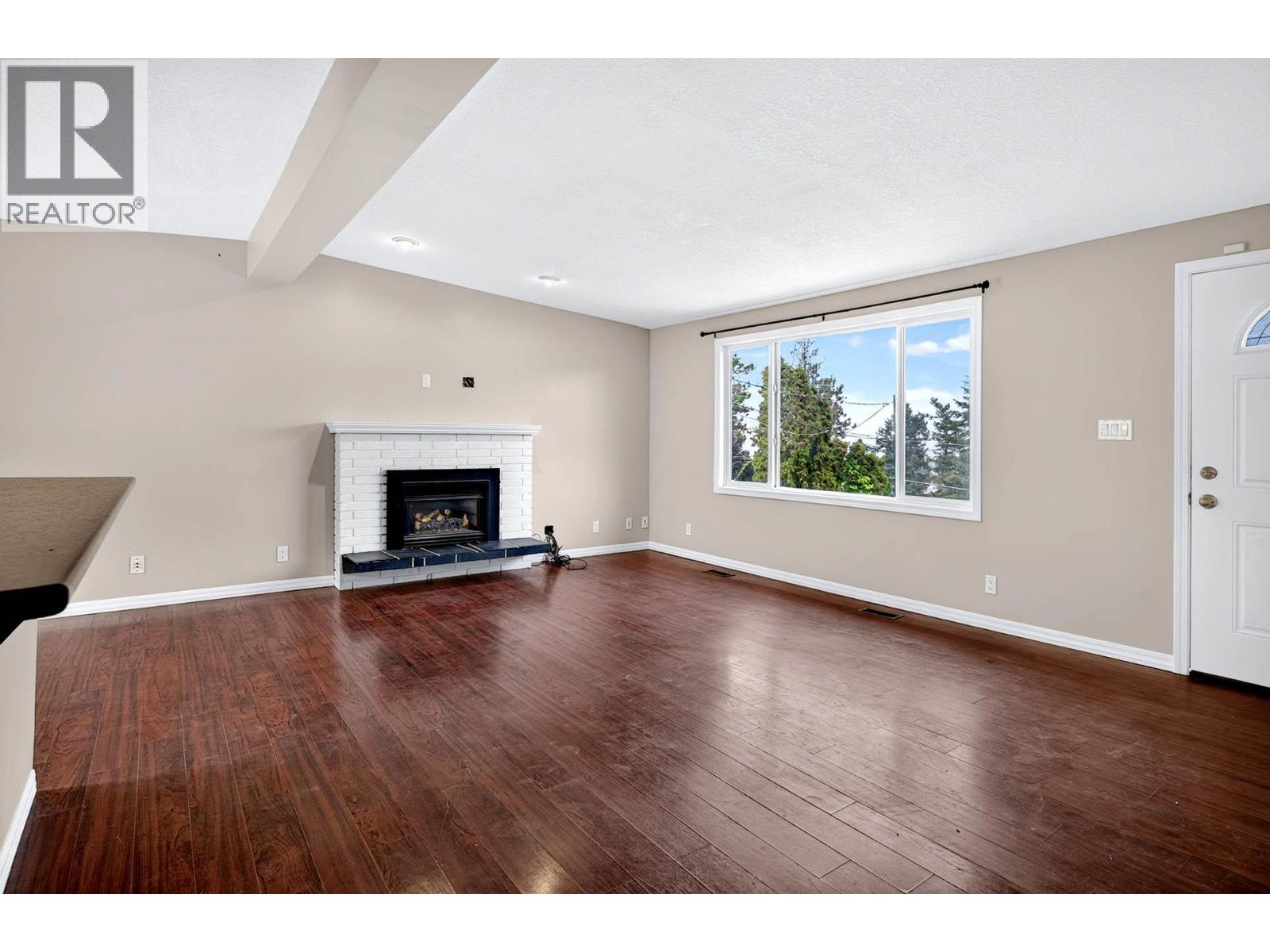 1233 Foxwood Lane, Kamloops, British Columbia  V2C 5E4 - Photo 4 - 10394156