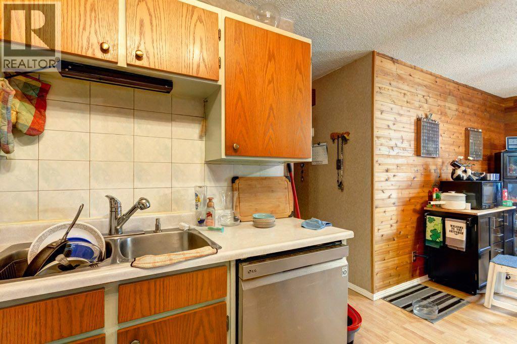 2009 41 Street SE, Calgary, Alberta  T2B 1C5 - Photo 13 - A2329112