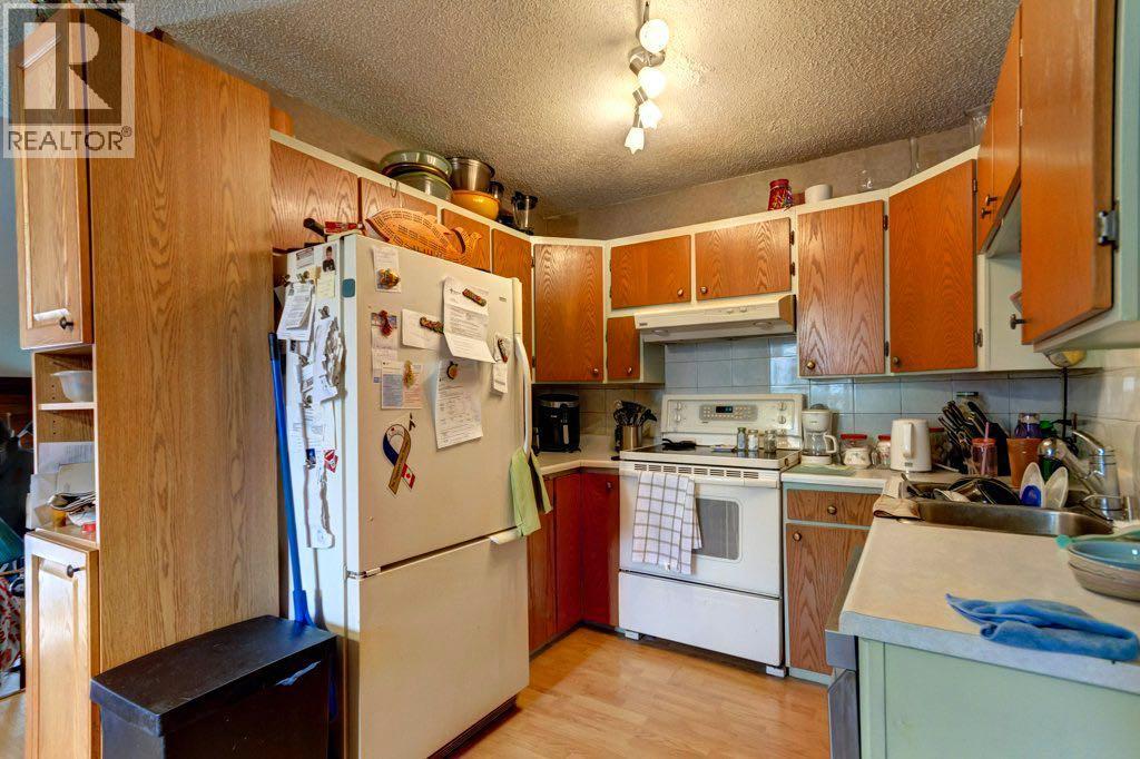 2009 41 Street SE, Calgary, Alberta  T2B 1C5 - Photo 11 - A2329112