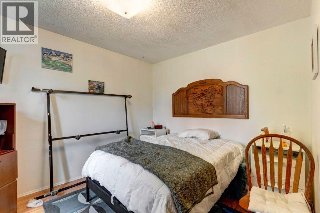 2009 41 Street SE, Calgary, Alberta  T2B 1C5 - Photo 15 - A2329112