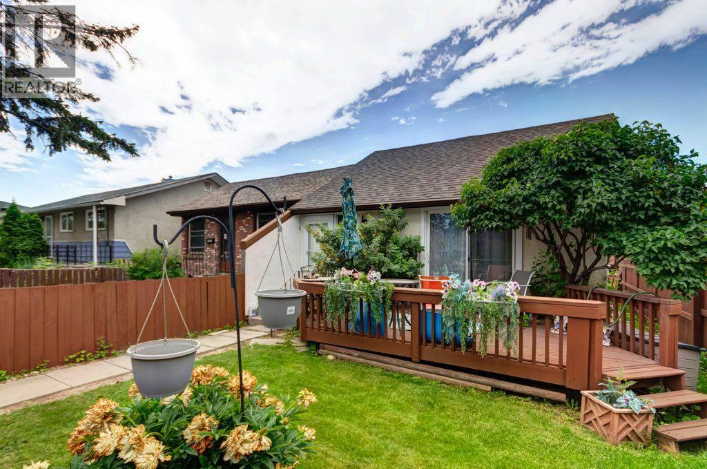 2009 41 Street SE, Calgary, Alberta  T2B 1C5 - Photo 2 - A2329112