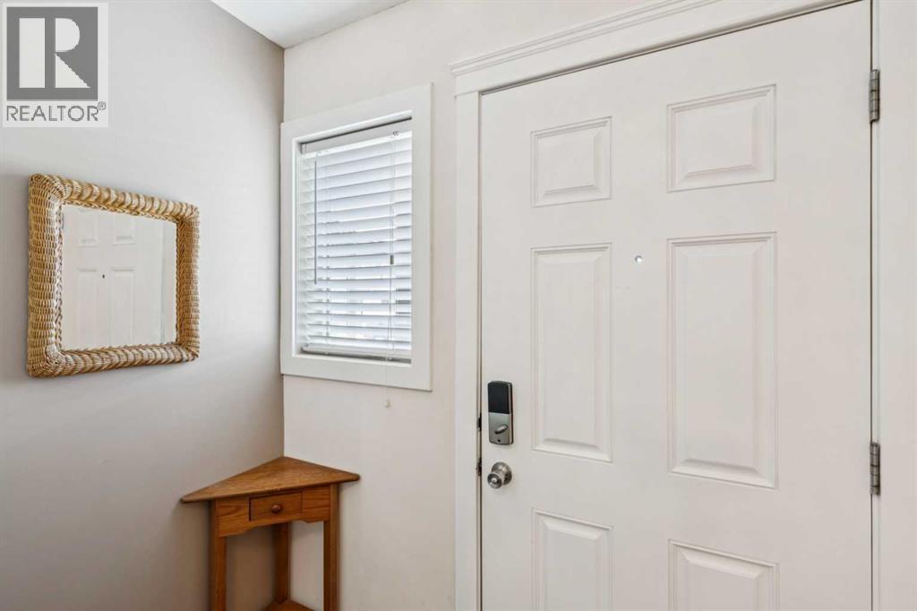 212 Bayside Point SW, Airdrie, Alberta  T4B 2X6 - Photo 6 - A2329995