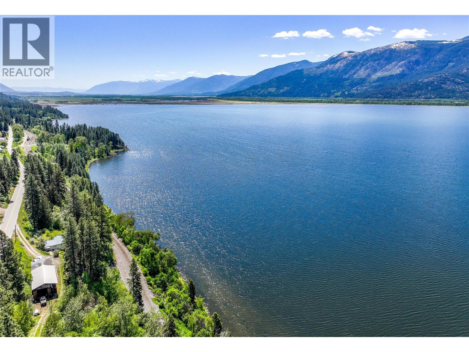 8281 Hwy 3a, Sirdar, British Columbia  V0B 2C0 - Photo 13 - 10385236