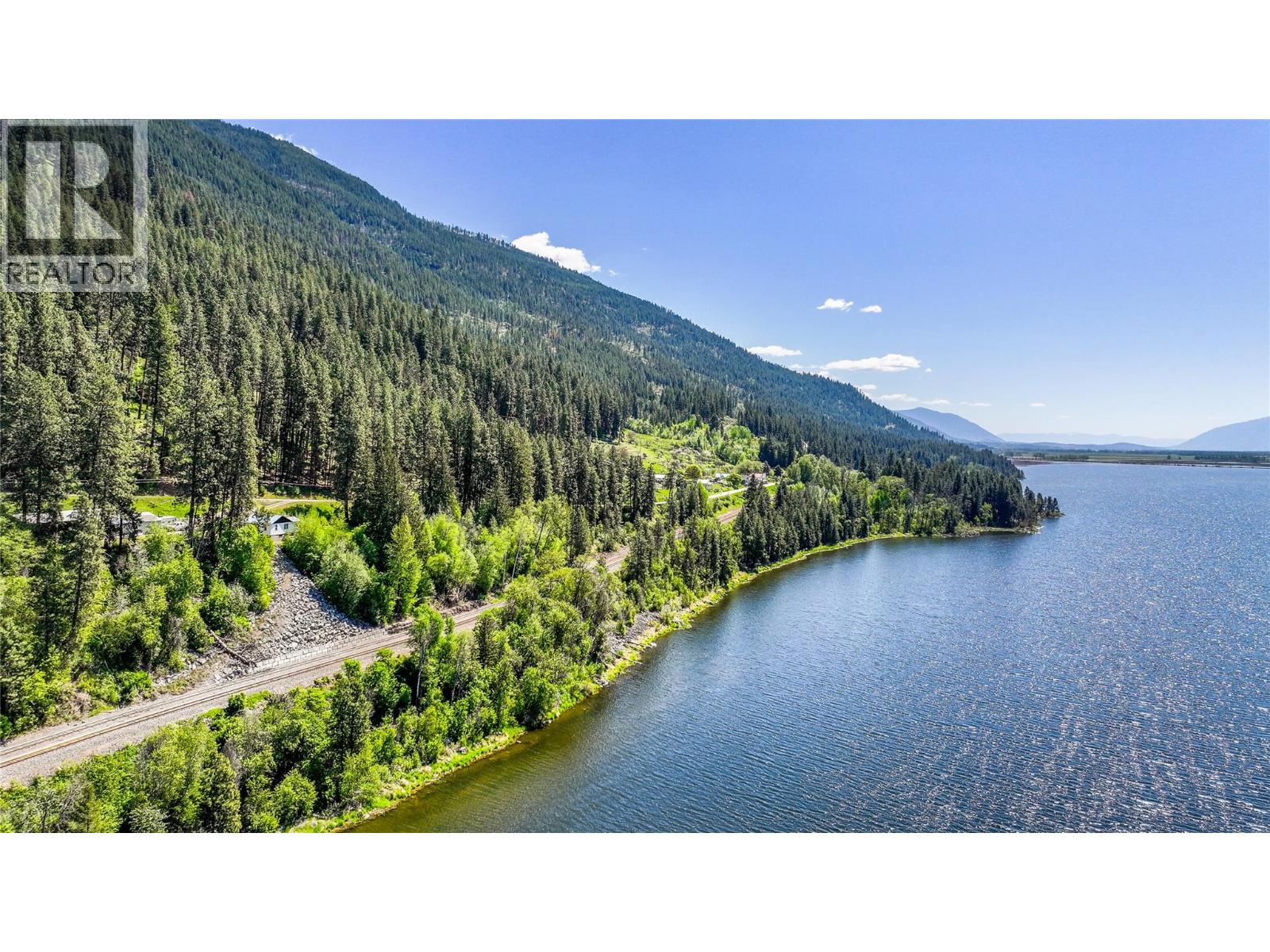 8281 Hwy 3a, Sirdar, British Columbia  V0B 2C0 - Photo 19 - 10385236