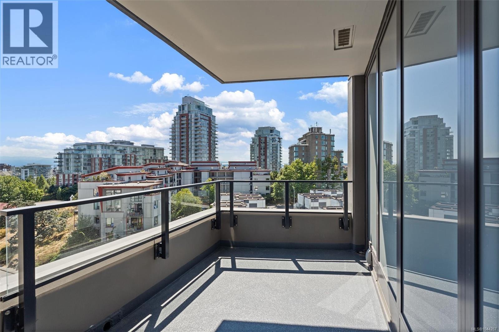 905 369 Tyee Rd, Victoria, British Columbia  V9A 0B6 - Photo 16 - 1044267