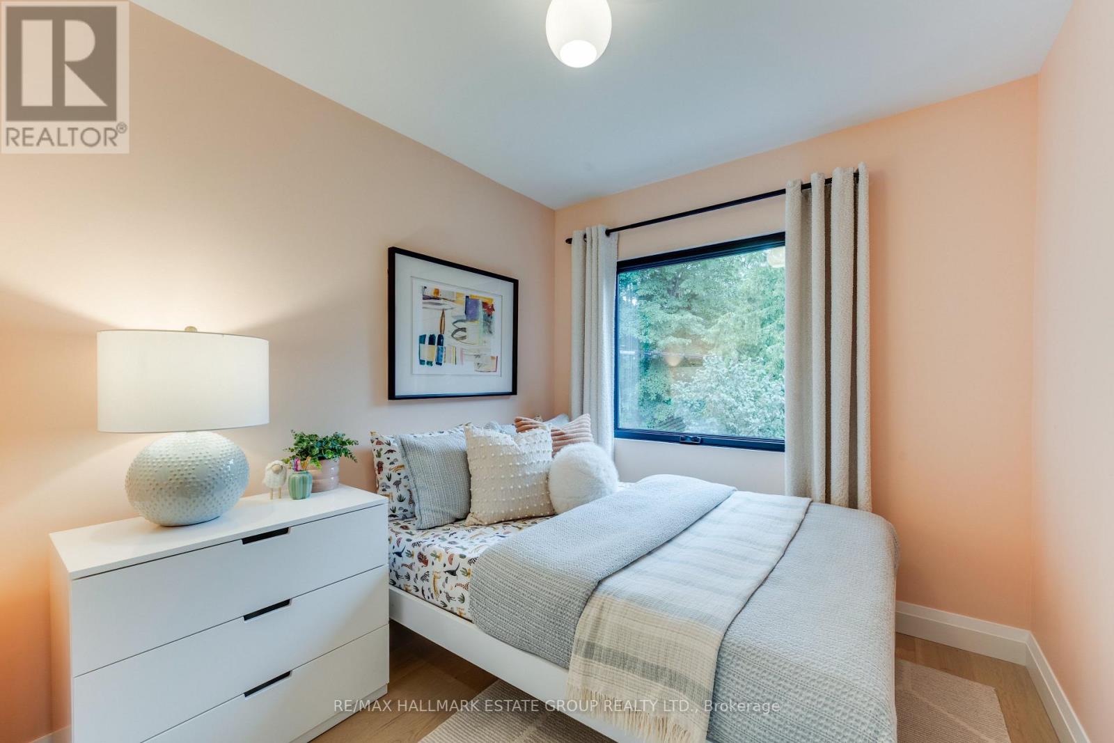 664 Rhodes Avenue, Toronto, Ontario  M4J 4X6 - Photo 26 - E13618956