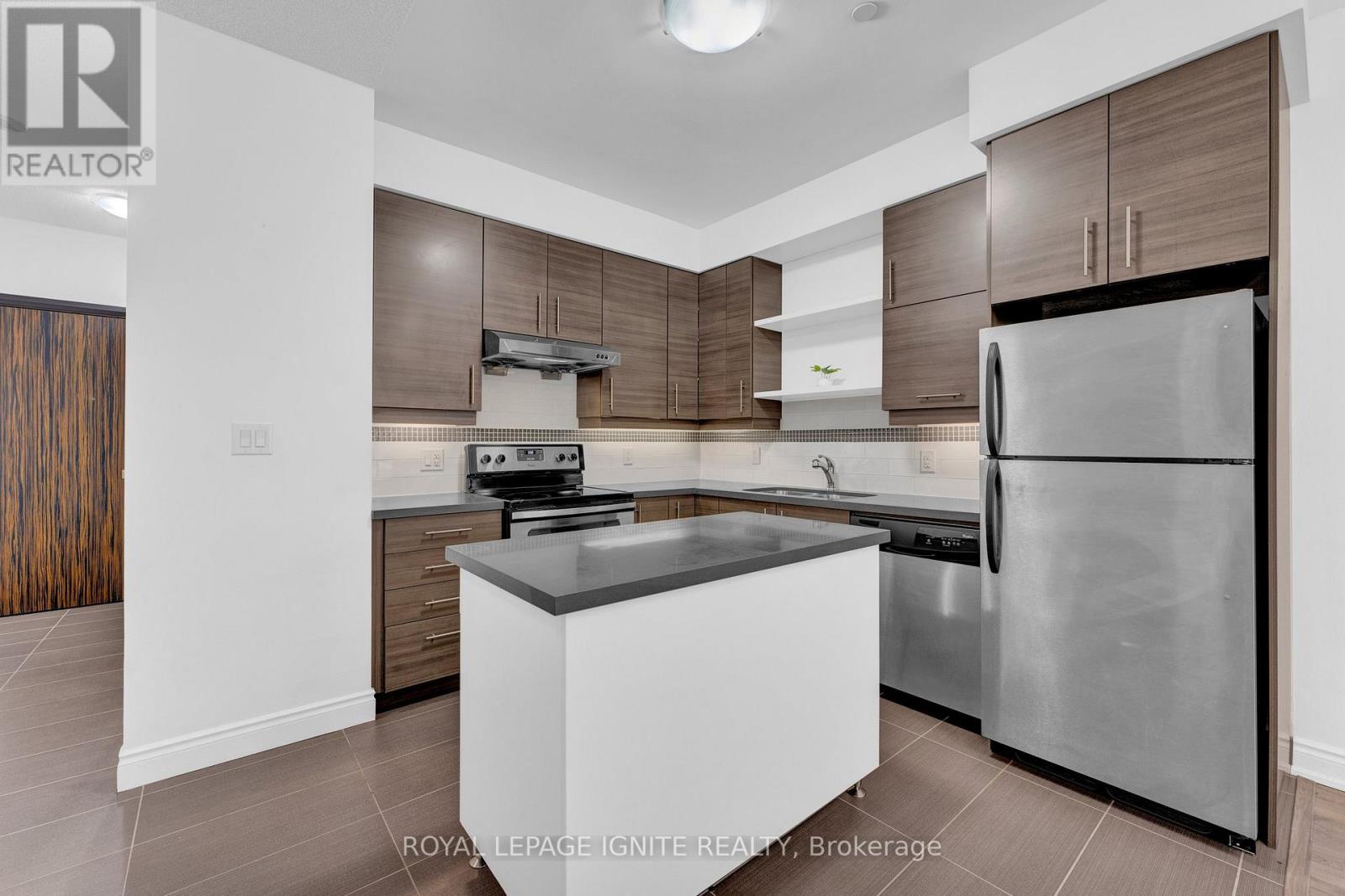 102 - 277 South Park Road, Markham, Ontario  L3T 0B7 - Photo 12 - N13618926