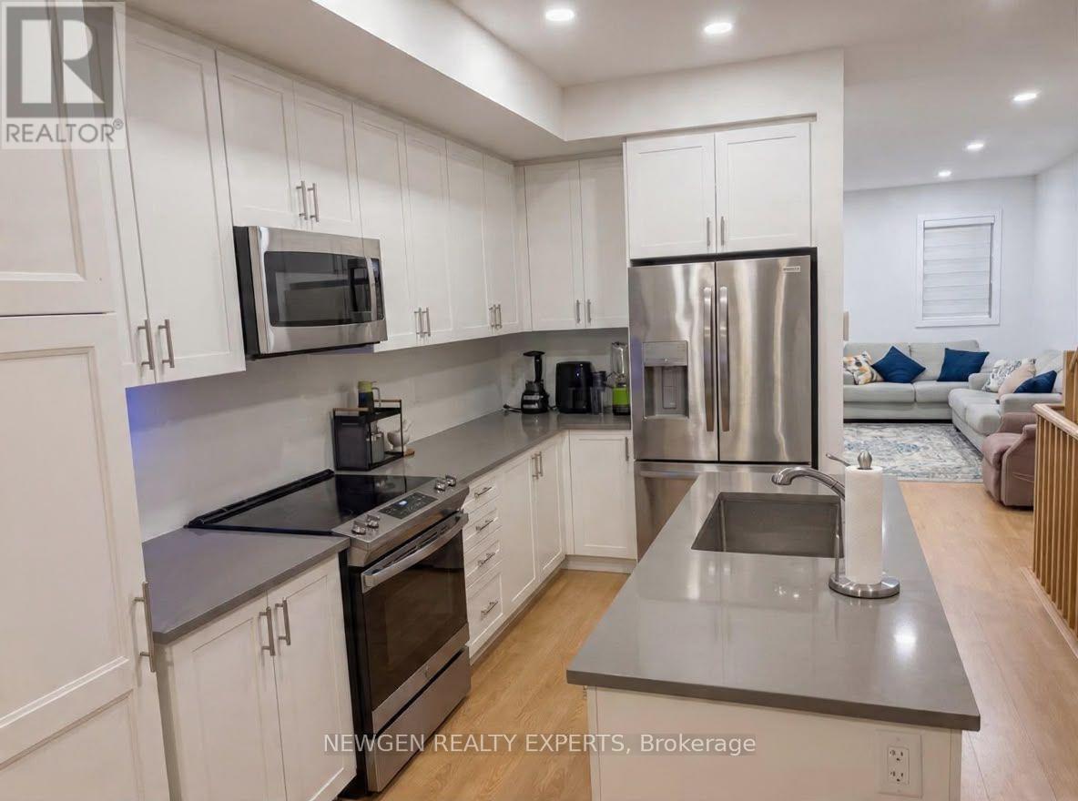 97 Cornell Rouge Boulevard, Markham, Ontario  L6B 1R1 - Photo 2 - N13618992