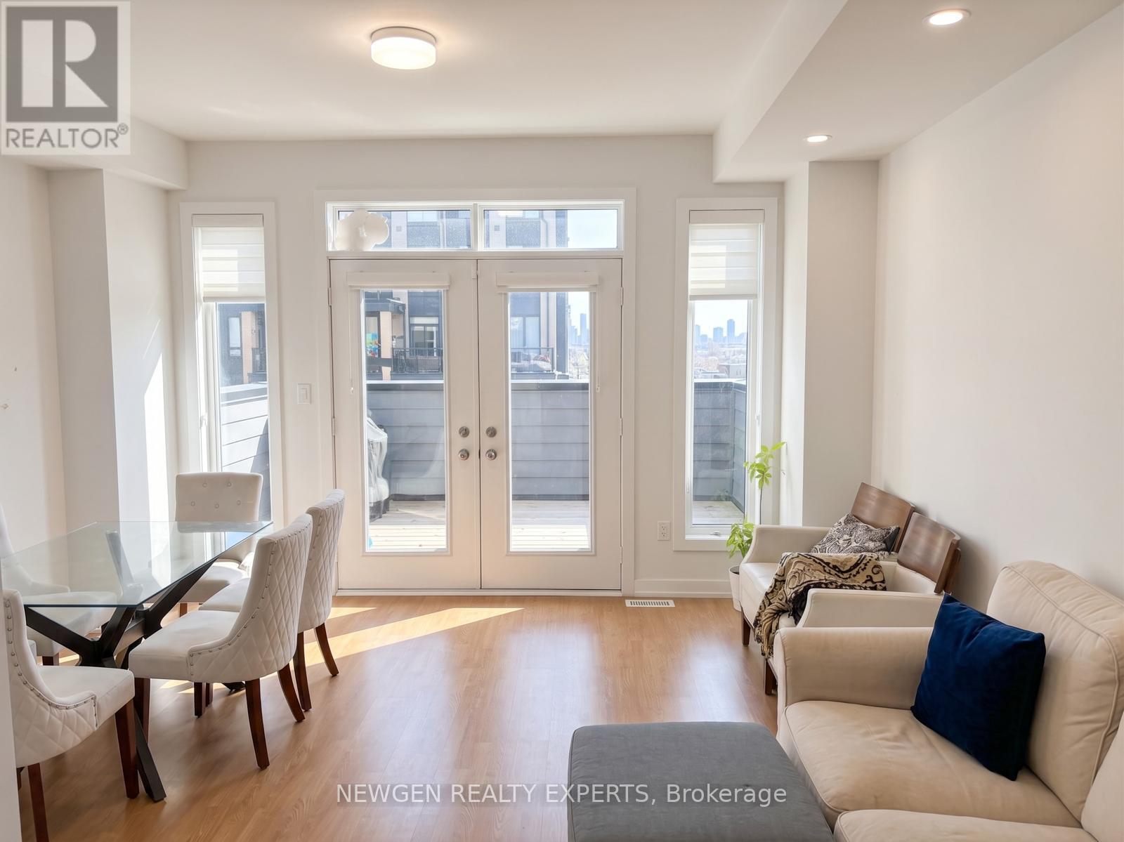 97 Cornell Rouge Boulevard, Markham, Ontario  L6B 1R1 - Photo 3 - N13618992