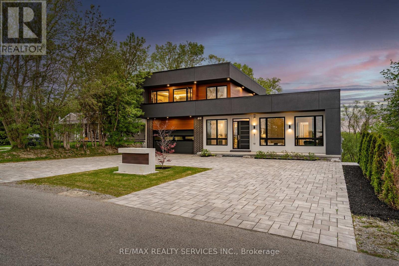 1395 Old Green Lane, East Gwillimbury, Ontario  L9N 0L8 - Photo 2 - N13619008