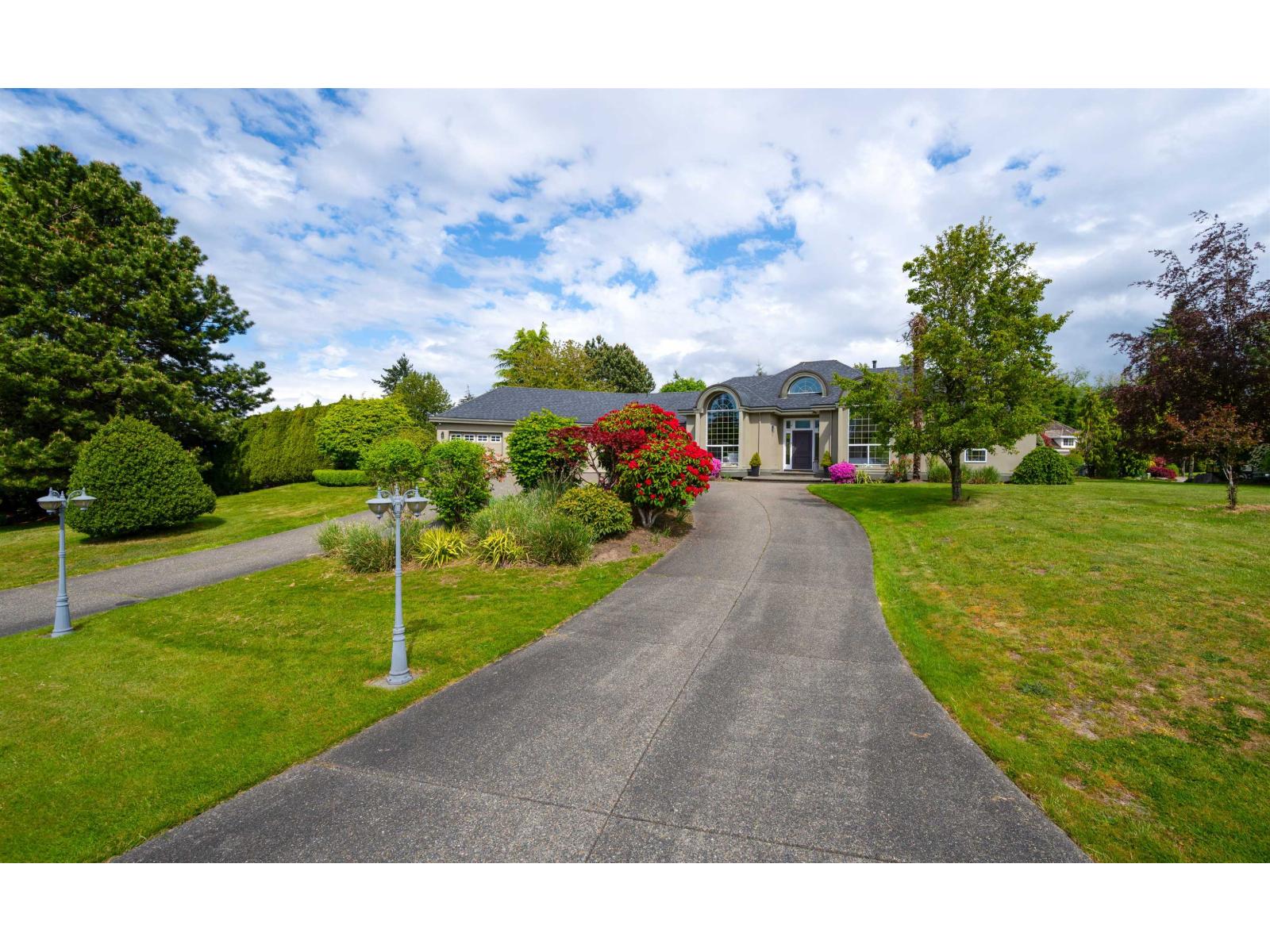 2750 165 Street, Surrey, British Columbia  V3Z 9X2 - Photo 2 - R3150973