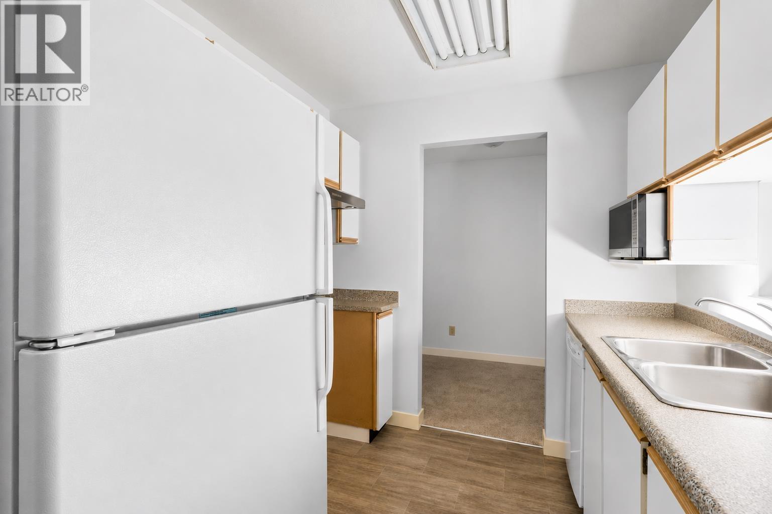 114 918 Roderick Avenue, Coquitlam, British Columbia  V3K 1R1 - Photo 11 - R3150740