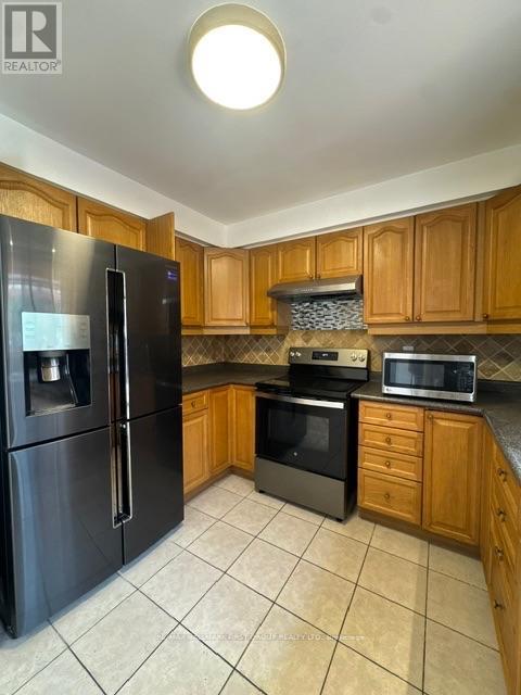 6 Carruthers Crescent, Barrie, Ontario L4M 6A5 - Photo 13 - S13615078