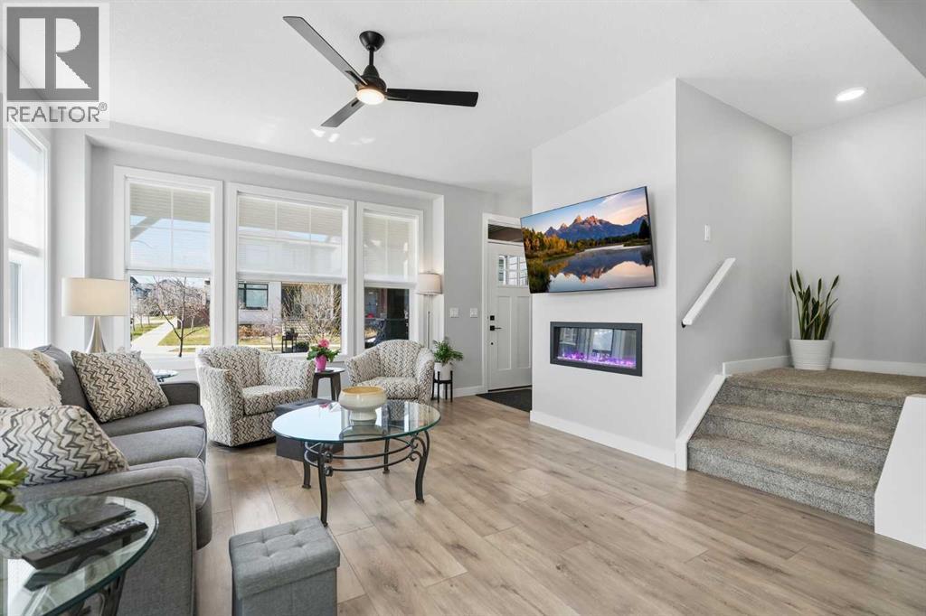 120 Treeline Manor SW, Calgary, Alberta  T2Y 0R7 - Photo 5 - A2307517