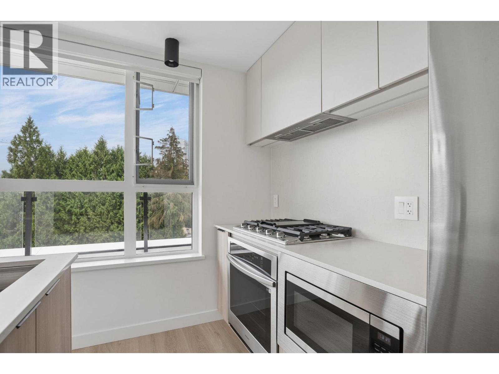 513 623 Kemsley Avenue, Coquitlam, British Columbia  V3J 0L8 - Photo 10 - R3145477