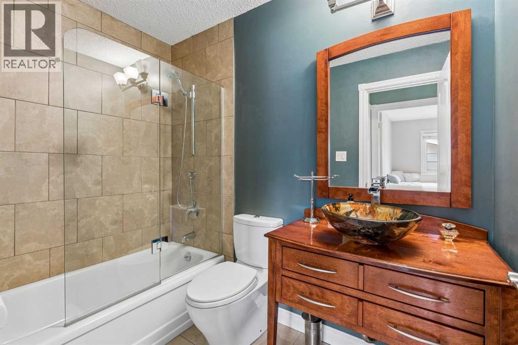 856 Lake Twintree Crescent SE, Calgary, Alberta  T2J 2W3 - Photo 28 - A2325727