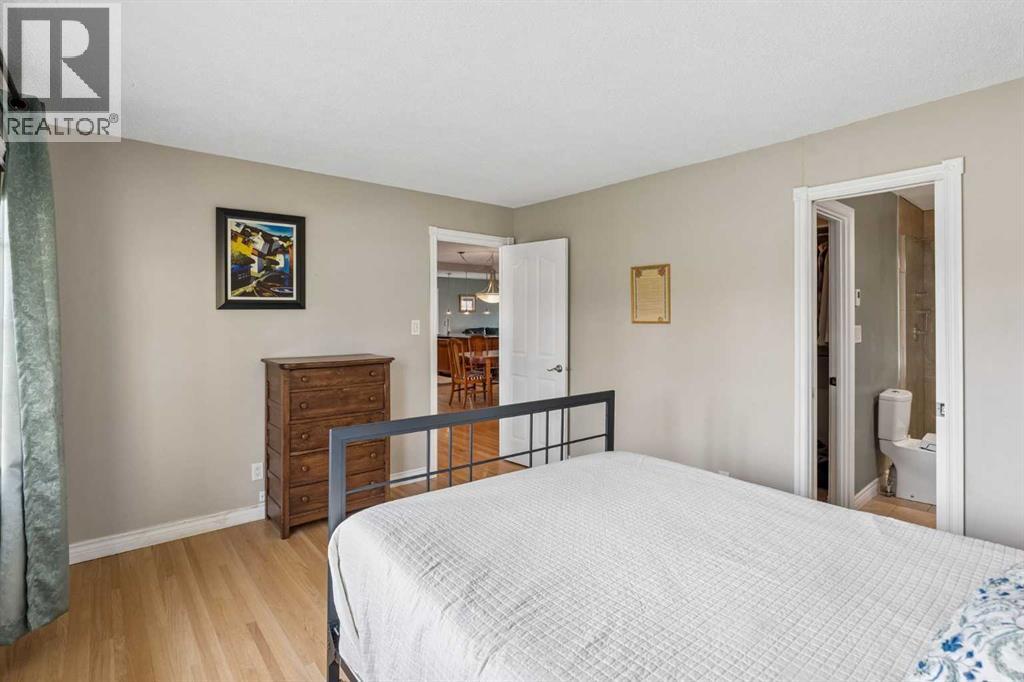 856 Lake Twintree Crescent SE, Calgary, Alberta  T2J 2W3 - Photo 23 - A2325727
