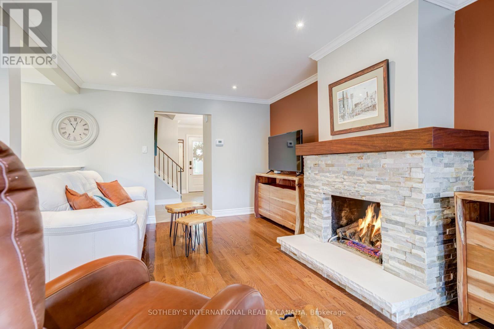 6 - 150 South Service Road, Mississauga, Ontario  L5G 2R9 - Photo 3 - W13618626