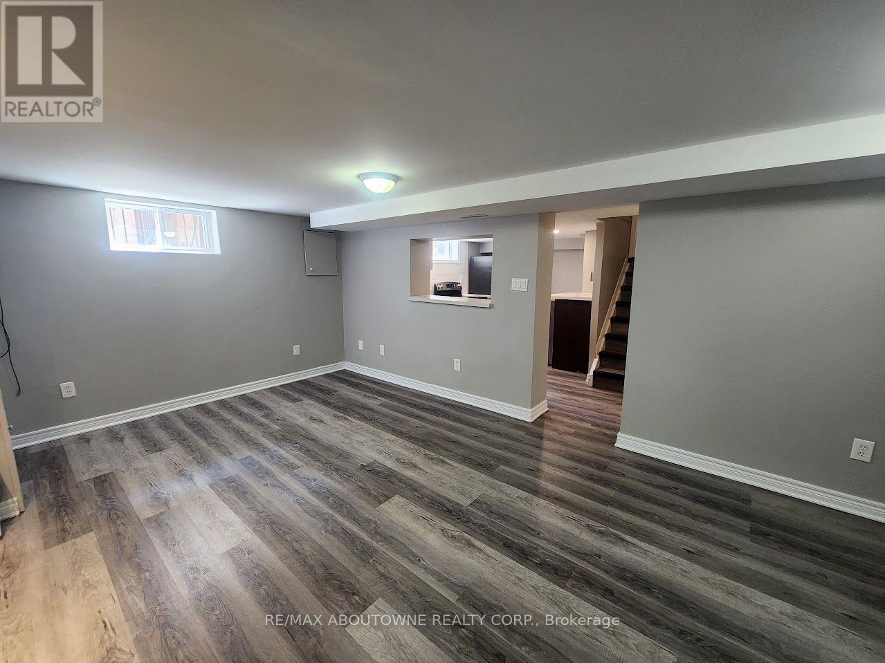 Lower - 26 Grandfield Street, Hamilton, Ontario  L8T 2H2 - Photo 8 - X13616350
