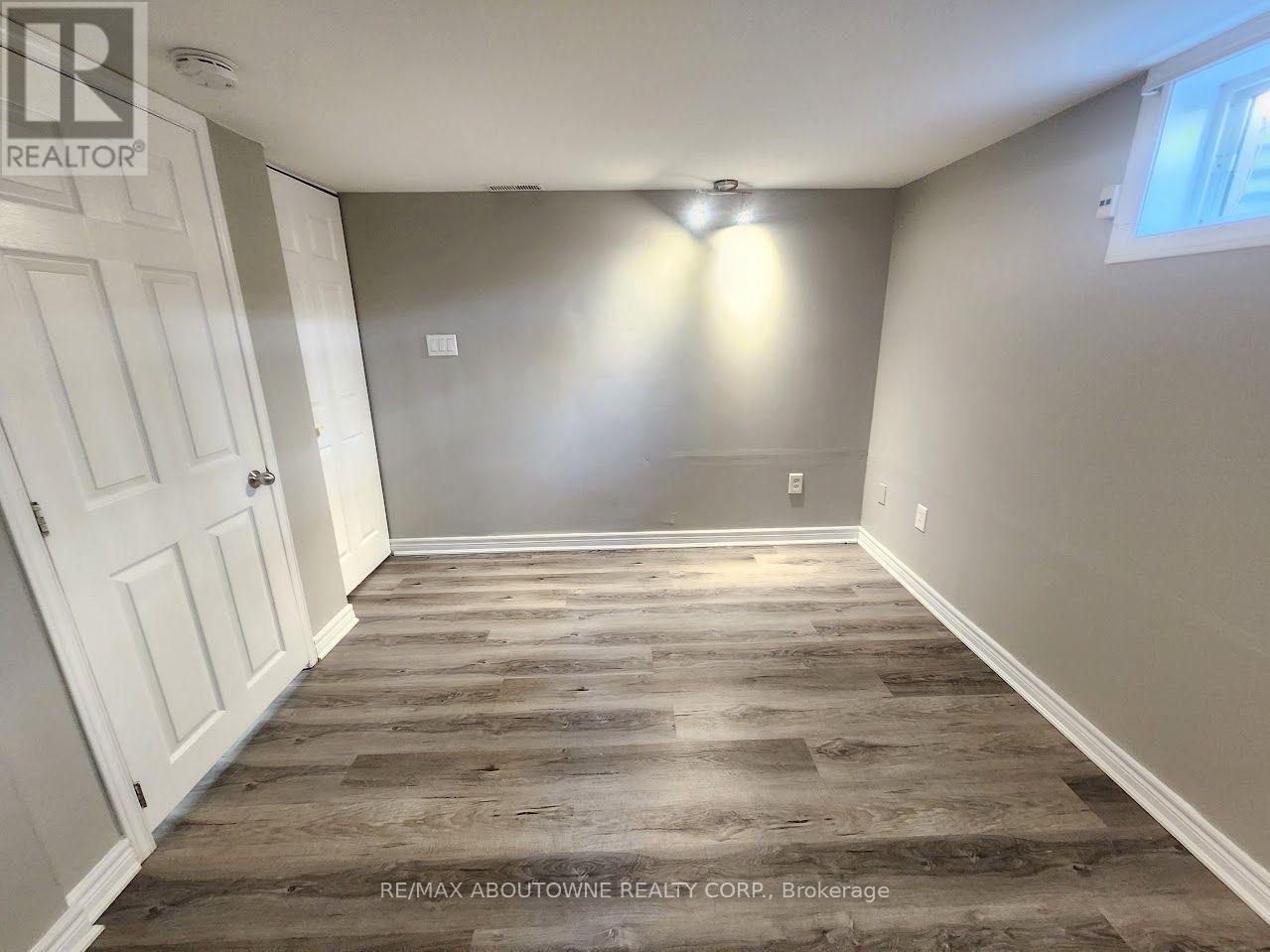 Lower - 26 Grandfield Street, Hamilton, Ontario  L8T 2H2 - Photo 14 - X13616350