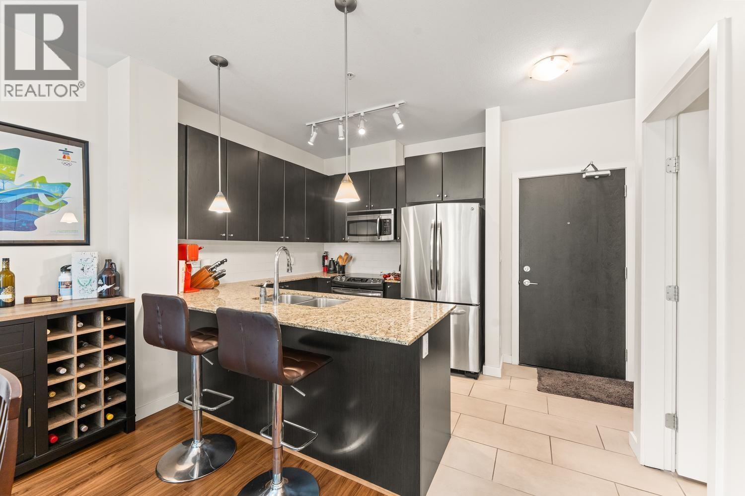 402 245 Ross Drive, New Westminster, British Columbia  V3L 0C6 - Photo 6 - R3150979