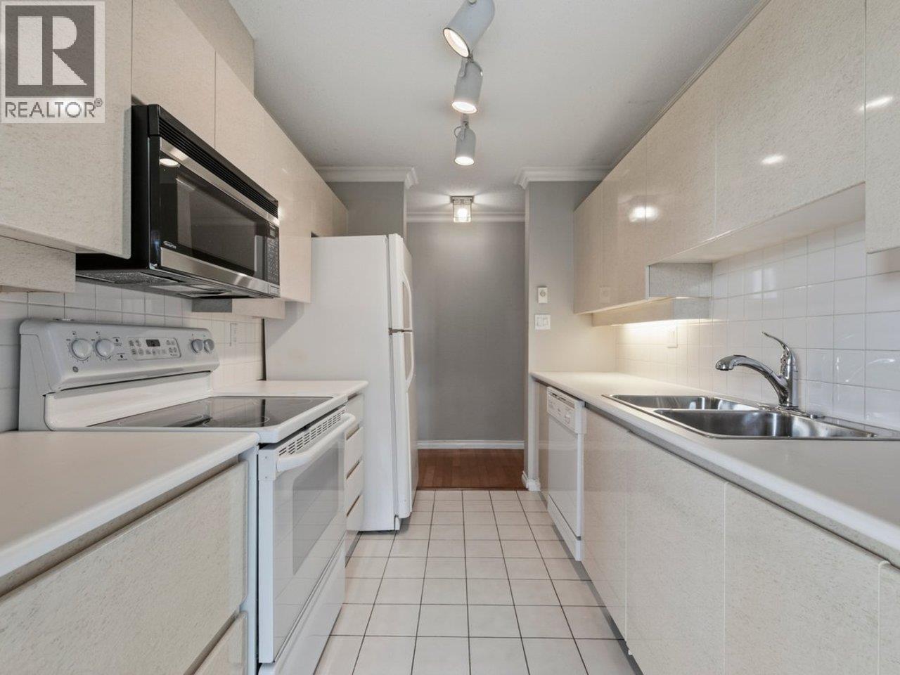 701 2288 Pine Street, Vancouver, British Columbia  V6J 5G4 - Photo 12 - R3150946
