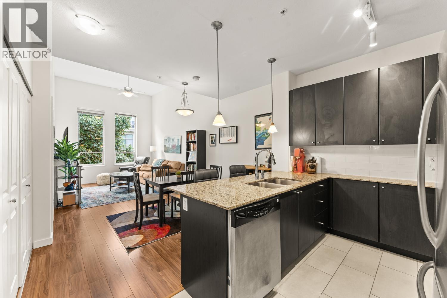 402 245 Ross Drive, New Westminster, British Columbia  V3L 0C6 - Photo 8 - R3150979