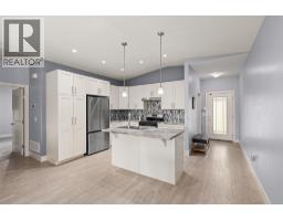 5015 Twinflower Crescent, Kelowna, British Columbia  V1W 5L8 - Photo 4 - 10394779