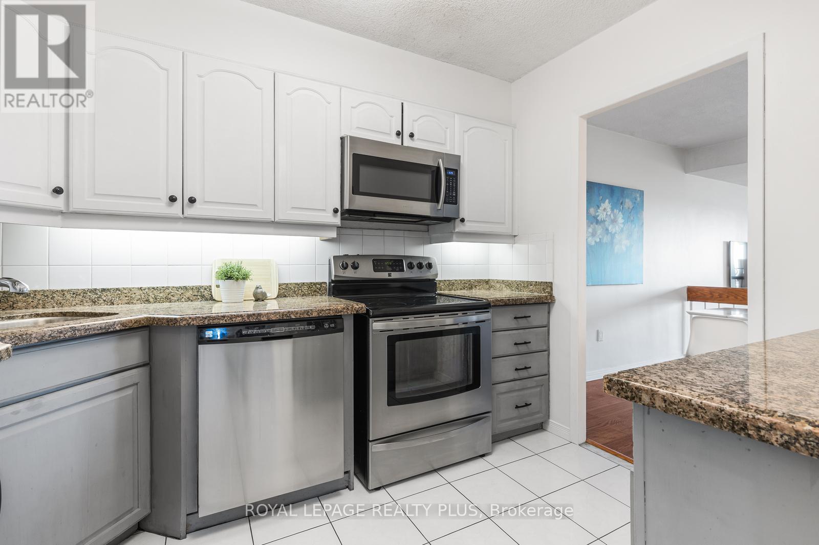 1206 - 1359 White Oaks Boulevard, Oakville, Ontario  L6H 2R8 - Photo 10 - W13619032